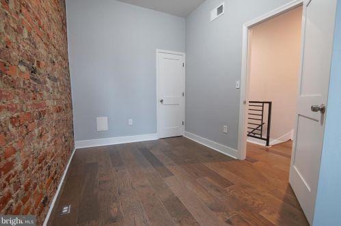 5817 Catharine St, Philadelphia PA 19143-2418 exterior