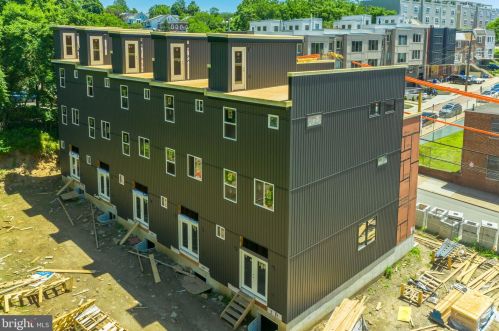 242 Fountain St, Philadelphia PA 19128-4508 exterior