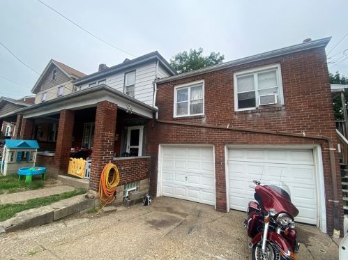 2905 Glendale Ave, Pittsburgh, PA 15227-2537