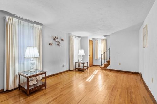 425 Overbrook Blvd, Pittsburgh PA 15210-4405 exterior