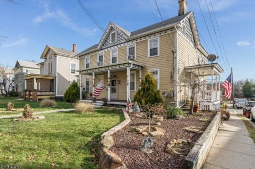 49-51 Main St, Clinton, NJ