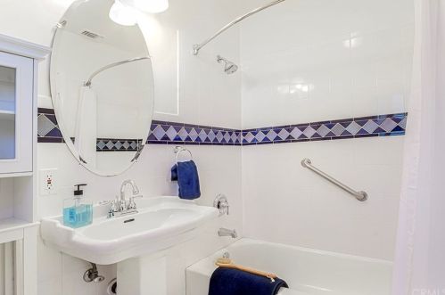 707 Miramar Dr, Fullerton CA 92831-1929 exterior