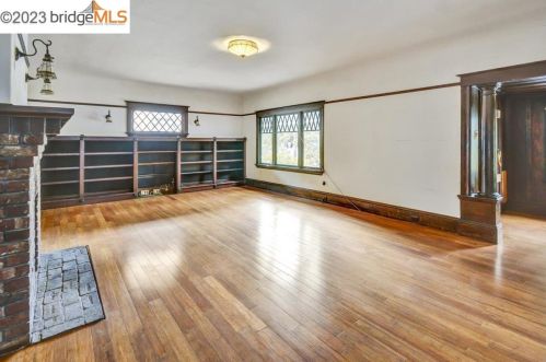 2133 Essex St, Berkeley CA 94705-1814 exterior