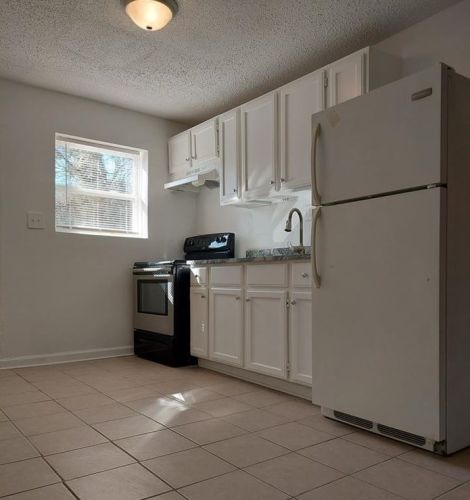 383 Holderness St, Atlanta GA  30310-1725 exterior