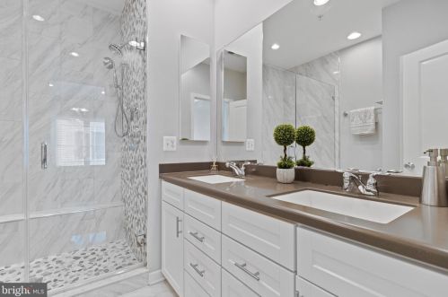 1016 4 St, Washington DC 20001-2516 exterior