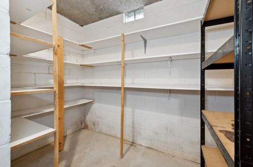 41 Glenmore Ave, Pittsburgh PA 15216-2124 exterior