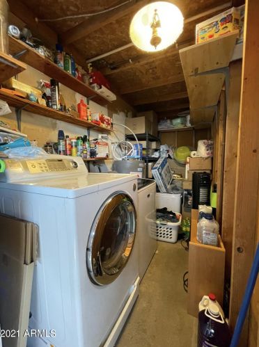 3645 71st Ave, Phoenix AZ  85033-4314 exterior