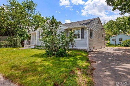 26 Fern St, Edison NJ  08817-4206 exterior