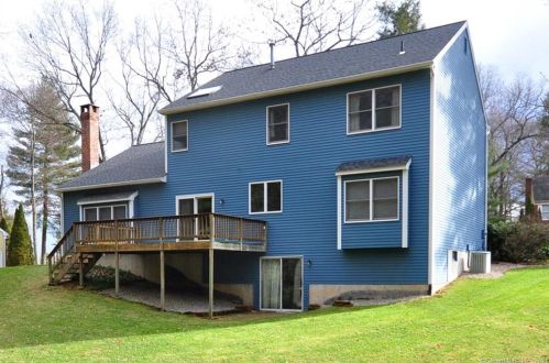 100 Pierce Blvd, Windsor CT 06095-1787 exterior