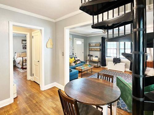 1901 Forrest Ave, Atlanta GA 30344-2768 exterior