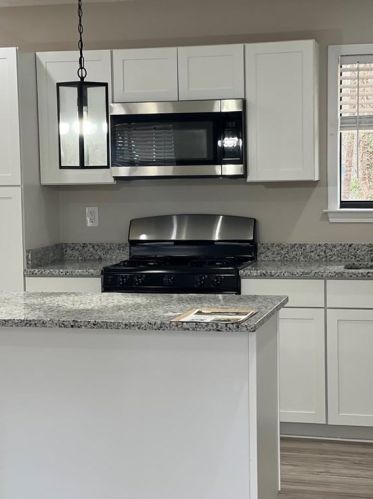 2831 Broxton Mill Ct, Lithonia GA  30039-6279 exterior