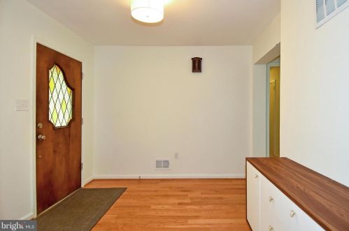 3714 Carriage House Cir, Alexandria VA  22309 exterior