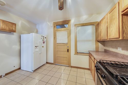 1719 Melvina Ave, Chicago IL 60646-1123 exterior