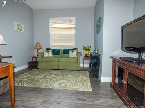 9780 Lindale Trace Blvd, Fort Pierce FL  34987-2411 exterior