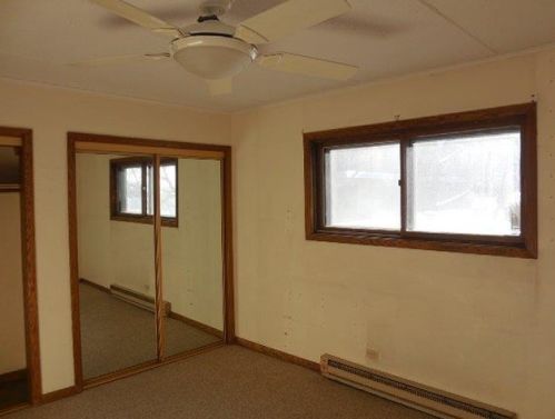 6233 Niagara Ave, Chicago IL 60631-2146 exterior