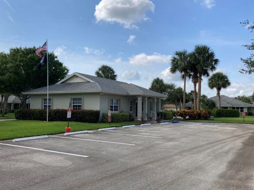 1756 Dove Tail Dr, Fort Pierce FL 34982-8000 exterior