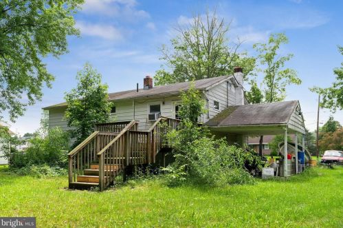 4 Kennedy Dr, Cookstown, NJ 08511-1119