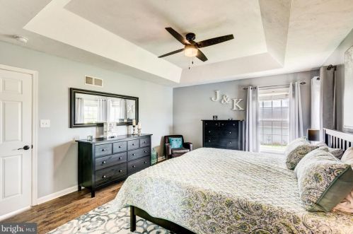 50 Amanda Dr, Littlestown PA 17340-9224 exterior