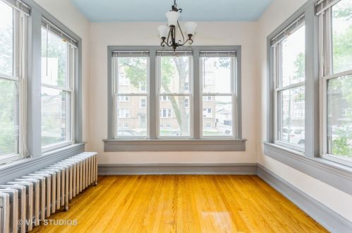 2610 Argyle St, Chicago IL 60625-2738 exterior