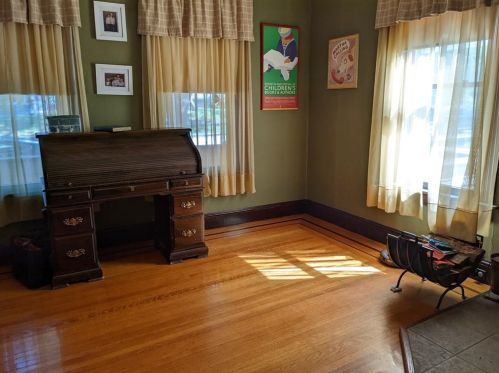 110 Highland St, Woonsocket RI 02895-1815 exterior