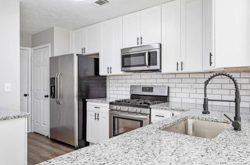 320 Emerald Grn Ct, Atlanta GA 30349-8420 exterior