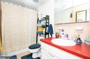 2047 Green St, Philadelphia PA 19130-3111 exterior