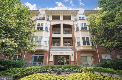 11775 Stratford House Pl, Herndon, VA 20190-3392