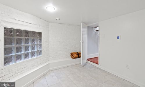 716 13th St, Washington DC  20002-4463 exterior