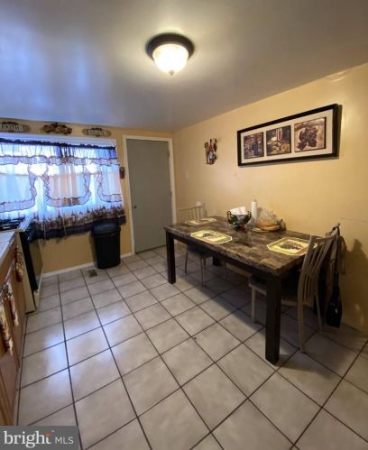 4107 Marshall St, Philadelphia PA 19140-2520 exterior