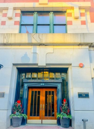 732 Financial Pl, Chicago IL  60605-1708 exterior