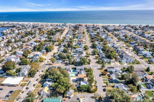 403 New York Ave, Point Pleasant Beach NJ 08742-3338 exterior