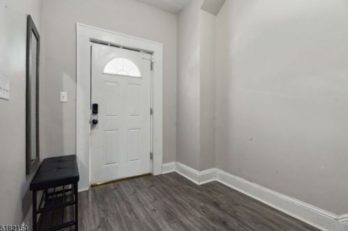 185 9th St, Newark NJ  07107-1743 exterior