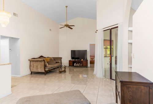 7279 Le Chalet Blvd, Boynton Beach FL 33472-5035 exterior