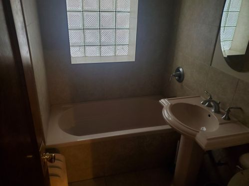 8746 Dante Ave, Chicago IL exterior