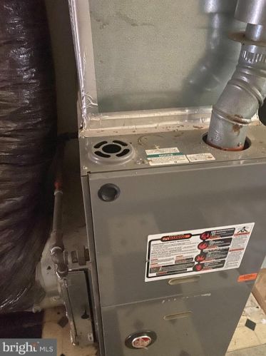 241 54th St, Washington DC 20019-6624 exterior