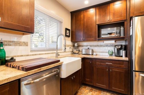 1352 Hill Ave, Fullerton CA 92833-4010 exterior