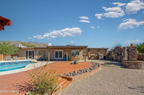 4531 Avenida Del Conejo, Tucson AZ  85749-8758 exterior