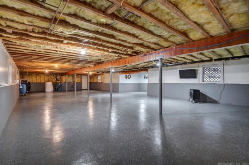 239 Mack Rd, Exeter CT 06249-1720 exterior