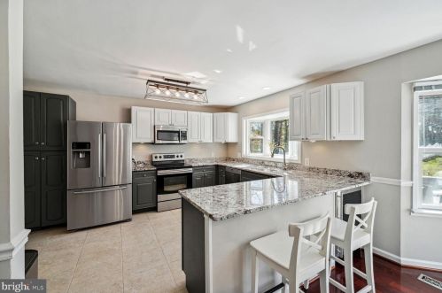 1816 Collingwood Rd, Alexandria VA  22308-1611 exterior