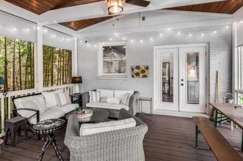 1732 Johnson Rd, Atlanta GA  30306-3147 exterior