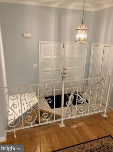 1311 Forestwood Dr, Mc Lean VA  22101-2605 exterior