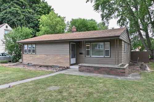 3596 46th St, Milwaukee, WI 53220-1508