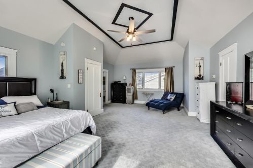 6040 Northcott Ave, Chicago IL 60631-3103 exterior