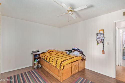 2045 Cholla St, Phoenix AZ 85029-3820 exterior