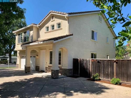 1772 Risdon Rd, Concord, CA 94518-3454