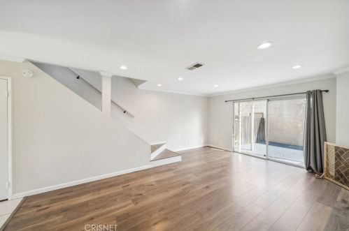 2955 Kelp Ln, Oxnard CA 93035-1623 exterior