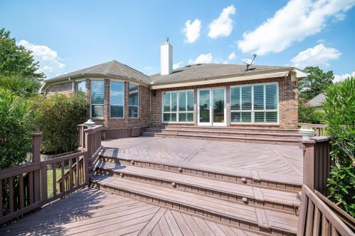 43 Misty Harbor Dr, Montgomery TX 77356-5242 exterior