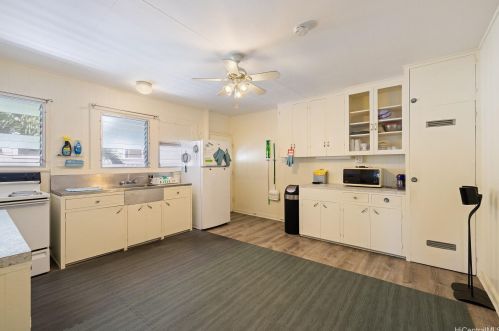 2014 Fern St, Honolulu HI 96826-4140 exterior