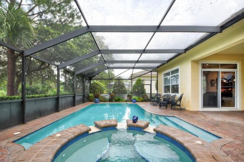 9800 Nuova Way, Fort Pierce FL 34986-2825 exterior