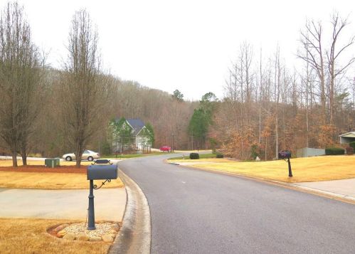 5548 Checkered Spot Dr, Gainesville GA 30506-7336 exterior